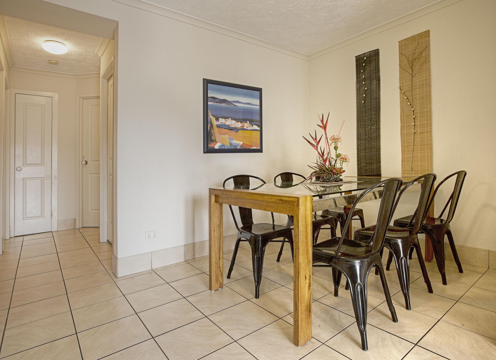 K Surfers Paradise Apartment Gold Coast